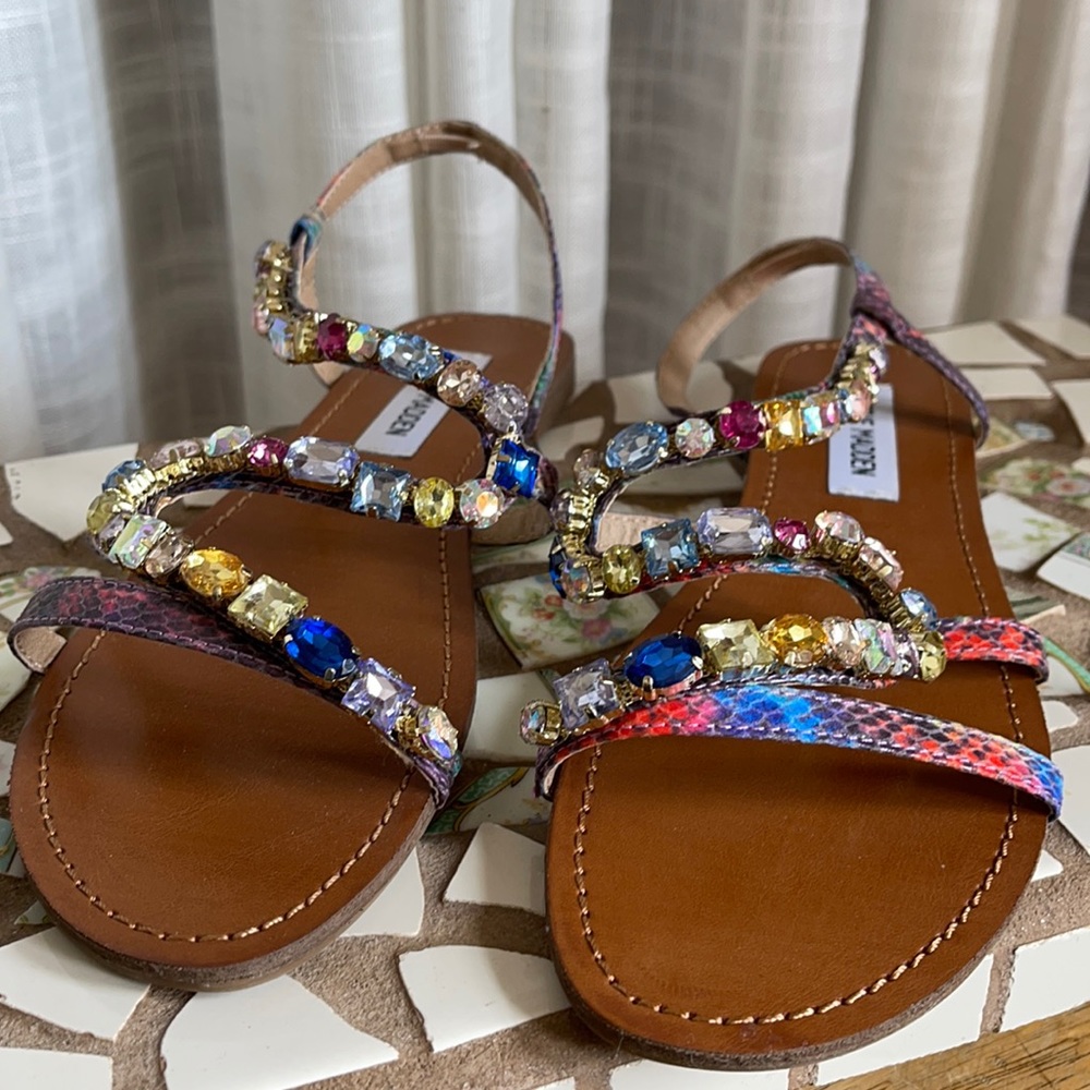 STEVE MADDEN MULTI GLITTER SIZE 9